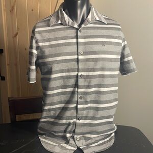 Calvin Klein Short Sleeve Button Down Shirt
